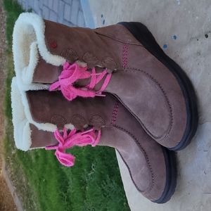 UGG I Hearts Lacy Short Suede Women's Boot